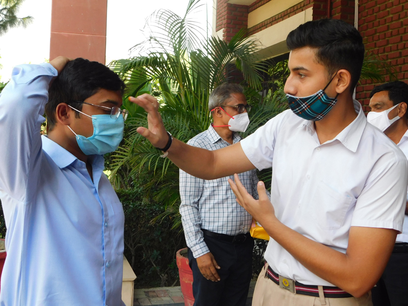 Achiever Alumnus Gets Felicitated in Alma-Mata