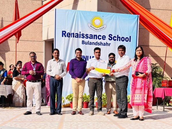 Renaissance School Scholars Felicitated at Annual Award Ceremony4-
